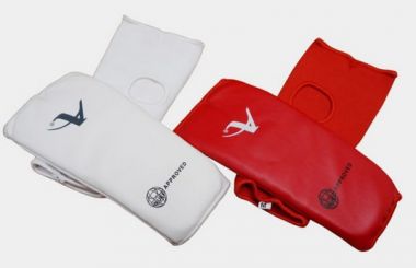 Arawaza Protection des poings - WUKF approved, Shubo Ippon M | Rouge